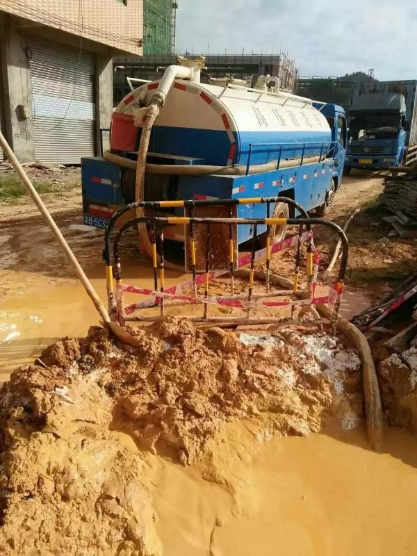 东湖工地淤泥清淤